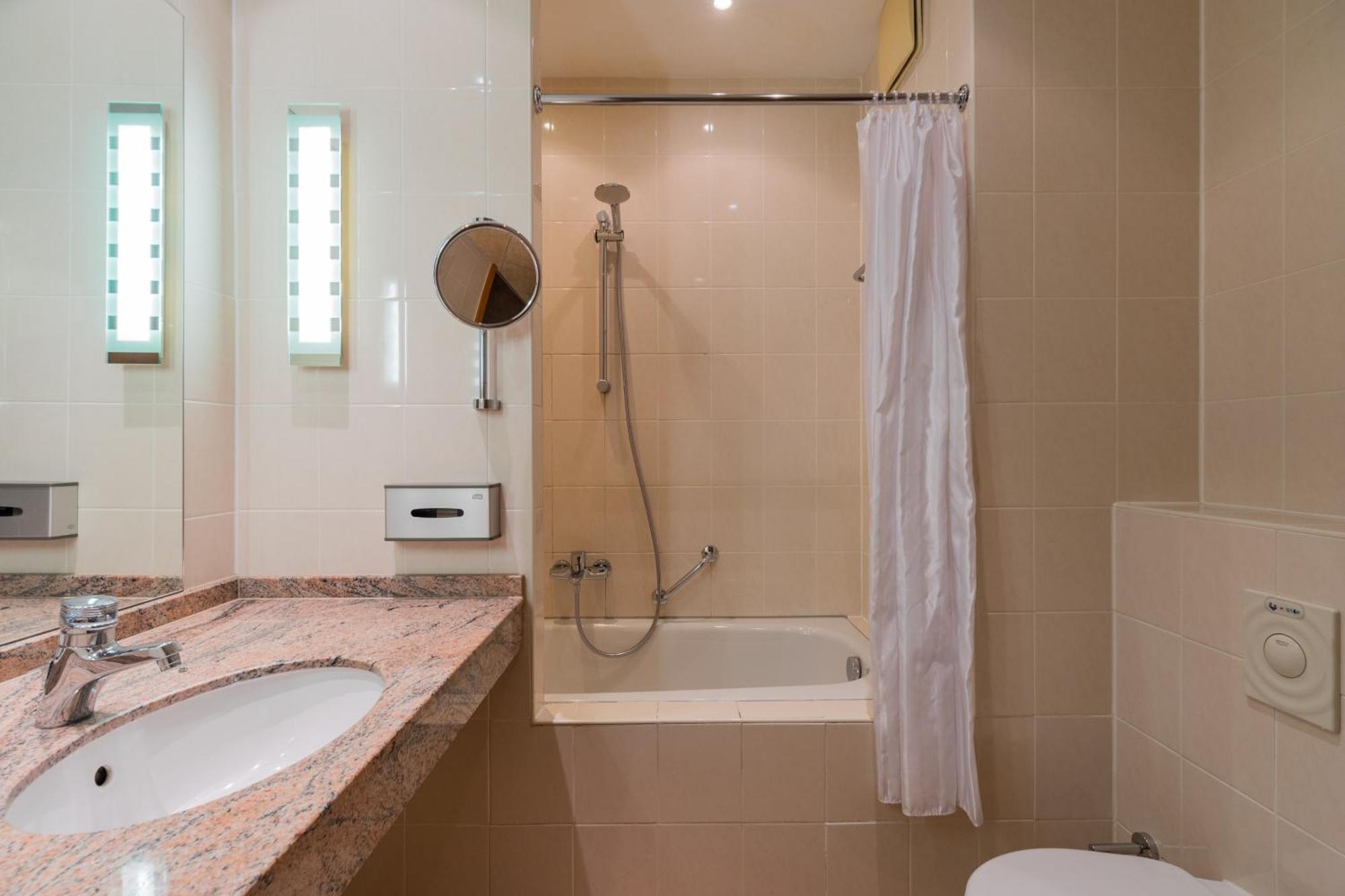 One-Bedroom Apartment,1639794961:JPEG