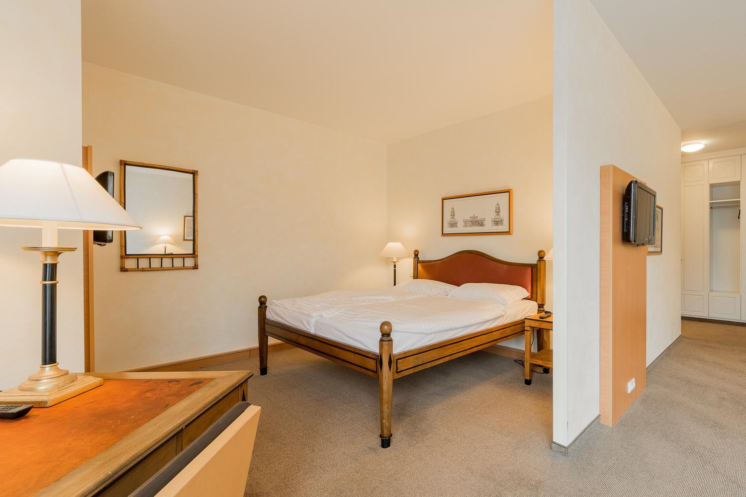 One-Bedroom Apartment,1639794937:JPEG